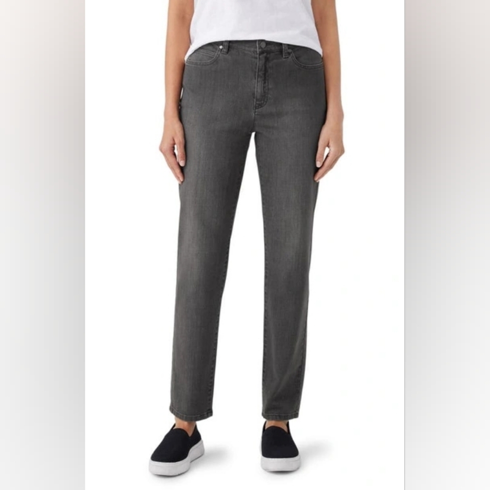 Eileen Fisher Gray Straight Leg Jeans Size S (28-29)